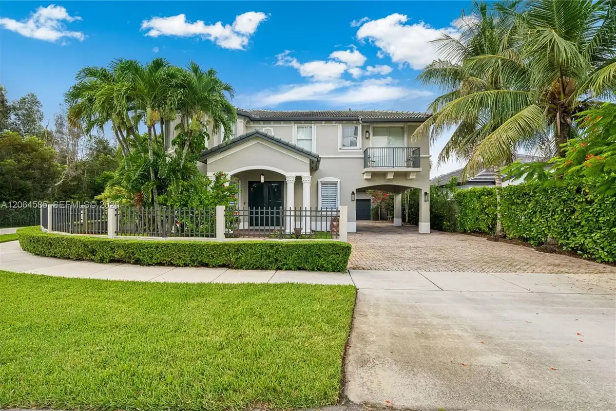 14900 SW 10th St, Miami: photo 1 of 70