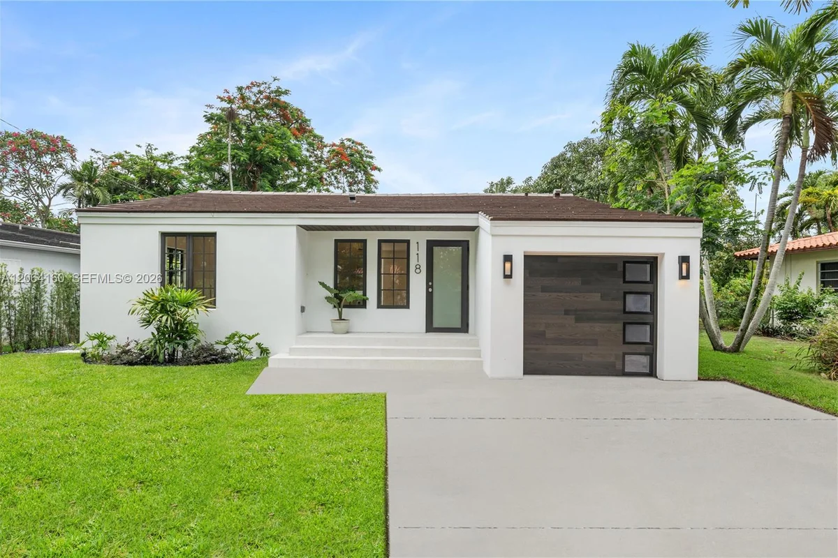118 Sarto Ave, Coral Gables: photo 1 of 27