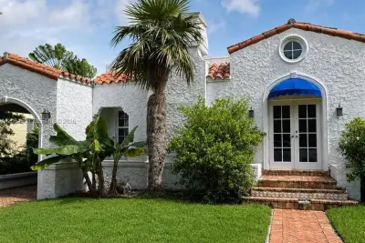 231 Viscaya Ave, Coral Gables: photo 1 of 8