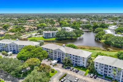 1713 Whitehall Dr #404, Davie: photo 1 of 71