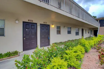 3206 SW Coral Ridge Dr, Coral Springs: photo 1 of 19