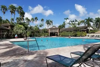 11008 Mainsail Dr, Cooper City: photo 1 of 26
