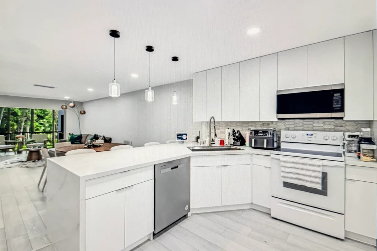 21362 Juego Cir #33D, Boca Raton: photo 1 of 1