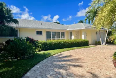 503 SE 7th Ave, Deerfield Beach: photo 1 of 44