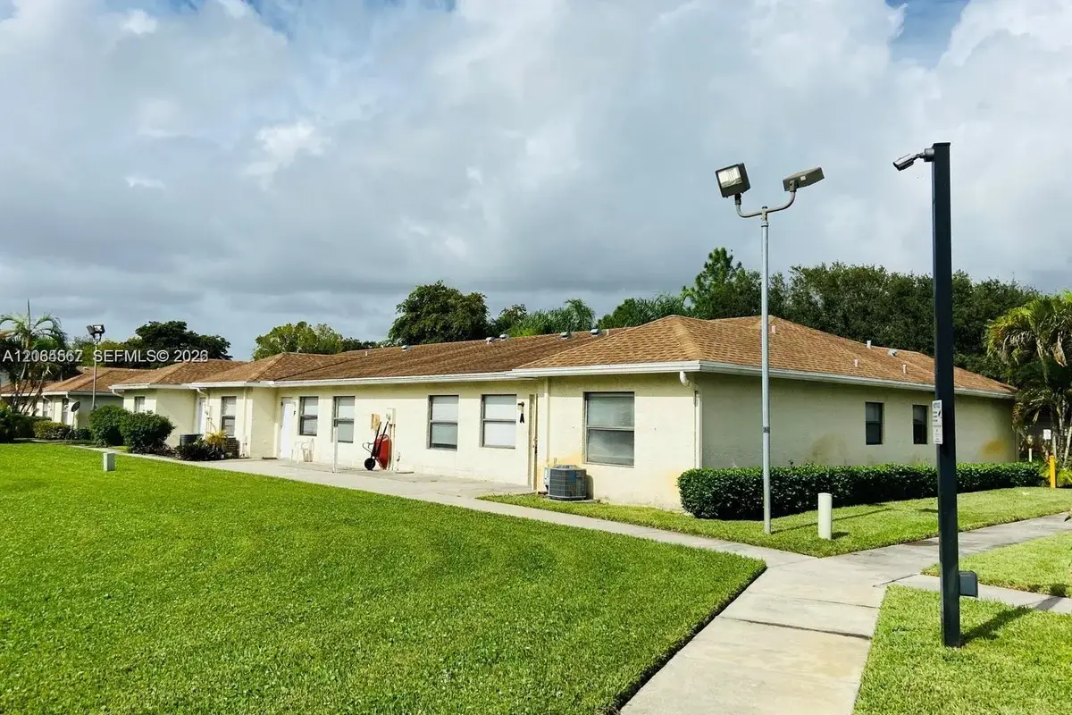 5080 Sanctuary Way #A, West Palm Beach: photo 1 of 15