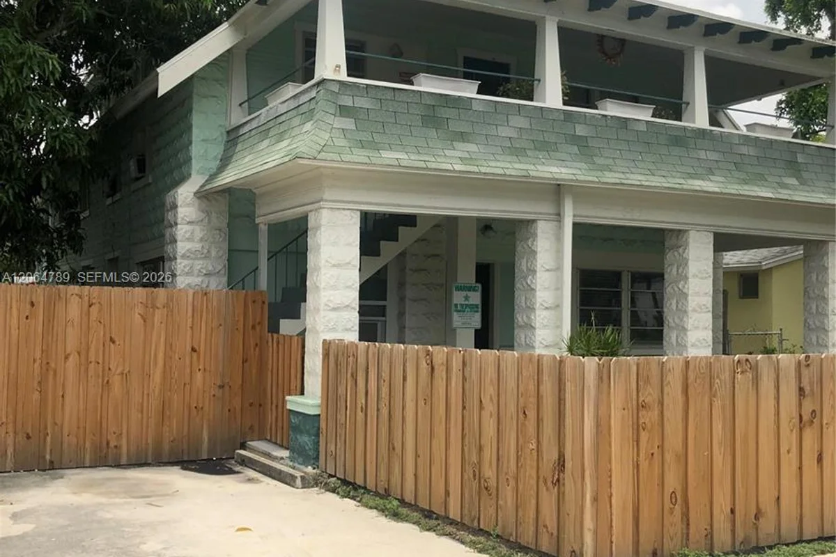 605 S J St #2, Lake Worth: photo 1 of 23