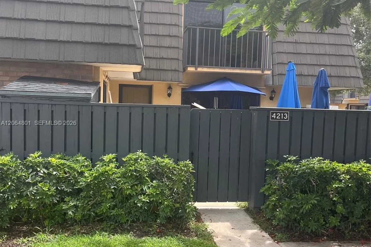4213 42nd Way, West Palm Beach: photo 1 of 22