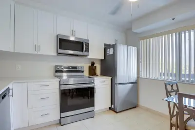6698 10th Ave N #301, Lake Worth: photo 1 of 18