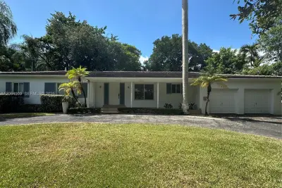 460 San Servando Ave, Coral Gables: photo 1 of 39