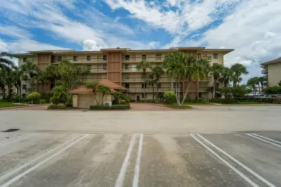 2601 Marina Isle Way #204, Jupiter: photo 1 of 55