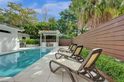 1440 SW 20th St, Fort Lauderdale: photo 1 of 35
