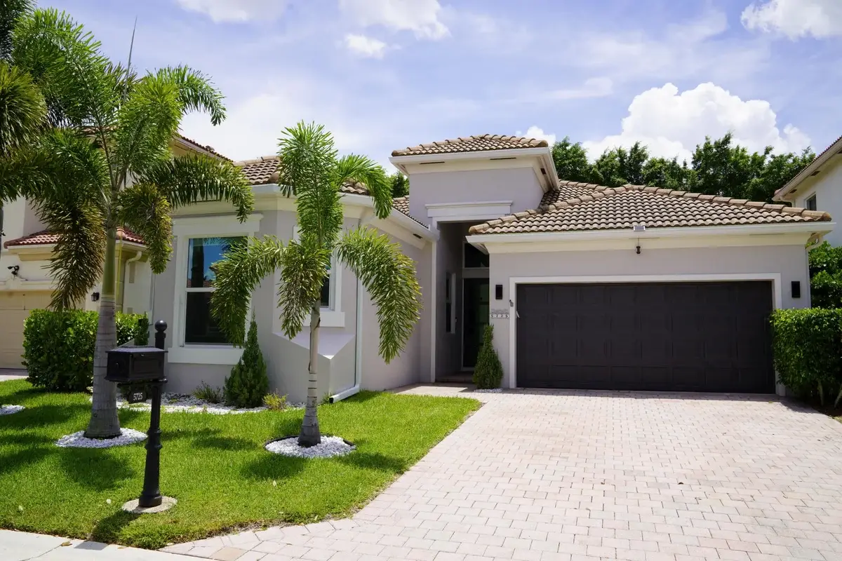 5725 Via De La Plata Cir, Delray Beach: photo 1 of 26