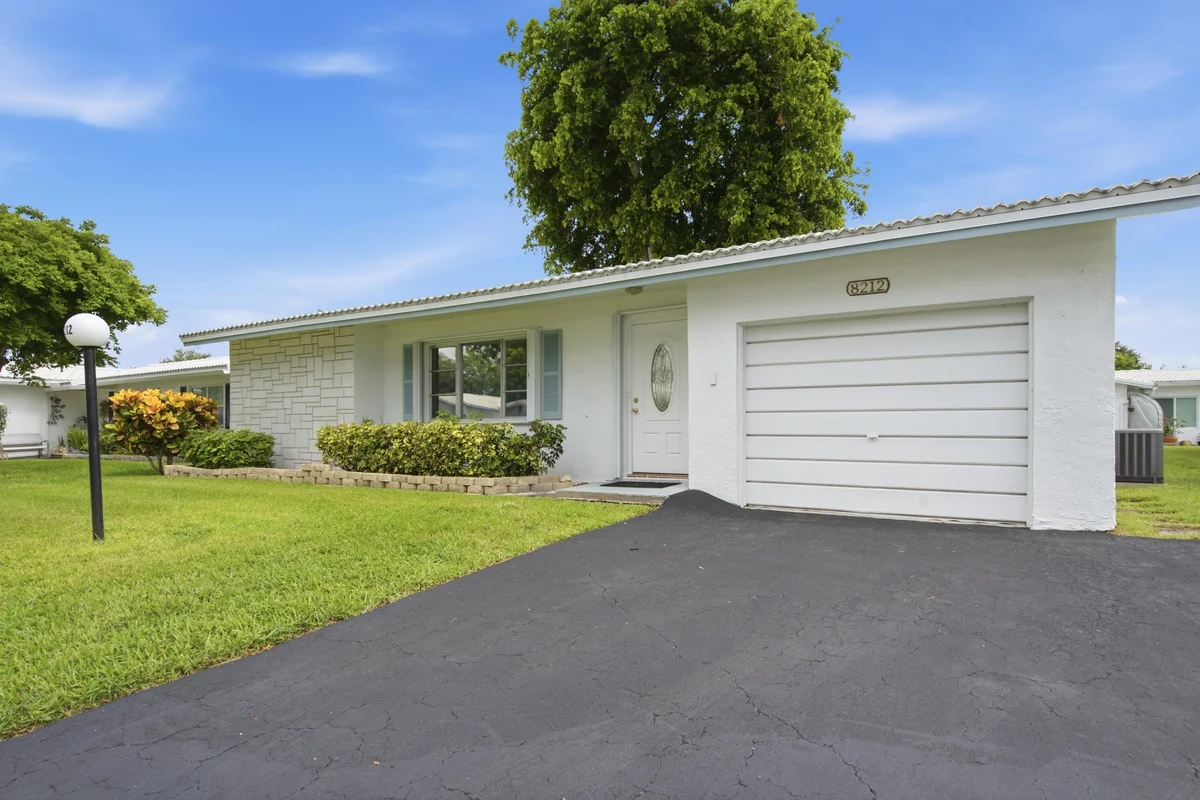 8212 NW 12th Ct, Plantation: photo 1 of 25