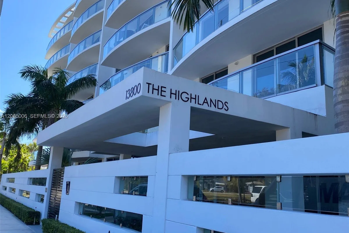 13800 Highland Dr #PH3, North Miami Beach: photo 1 of 21