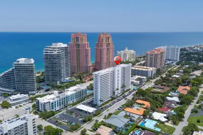 2200 NE 33rd Ave #3E, Fort Lauderdale: photo 1 of 32