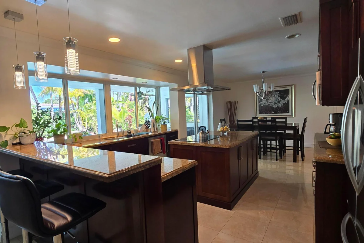 2120 N 49th Ave, Hollywood: photo 1 of 18
