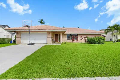 13482 Columbine Ave, Wellington: photo 1 of 24