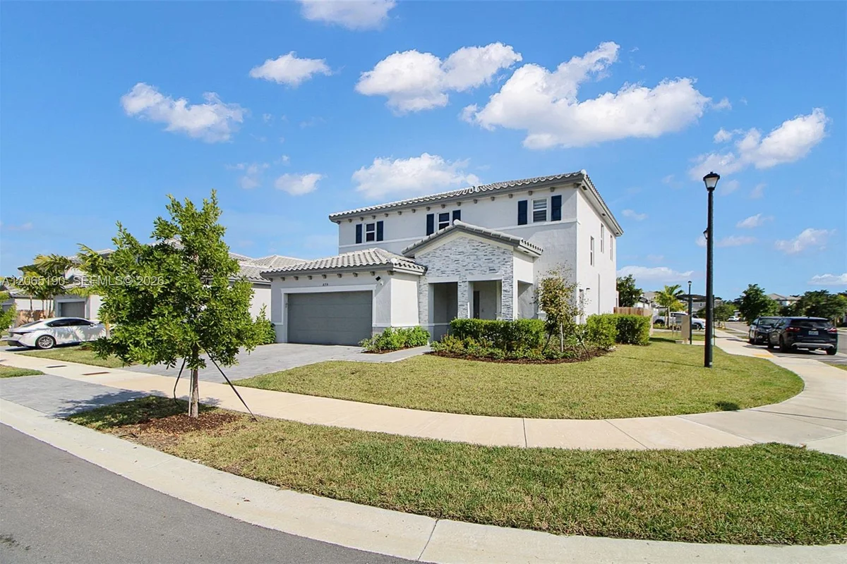 879 SE 26th Ter #1, Homestead: photo 1 of 43