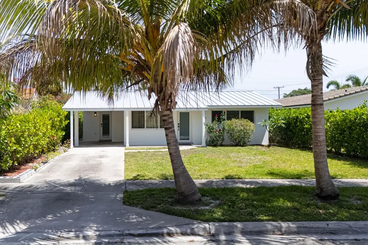 106 Auburn Dr, Lake Worth: photo 1 of 19