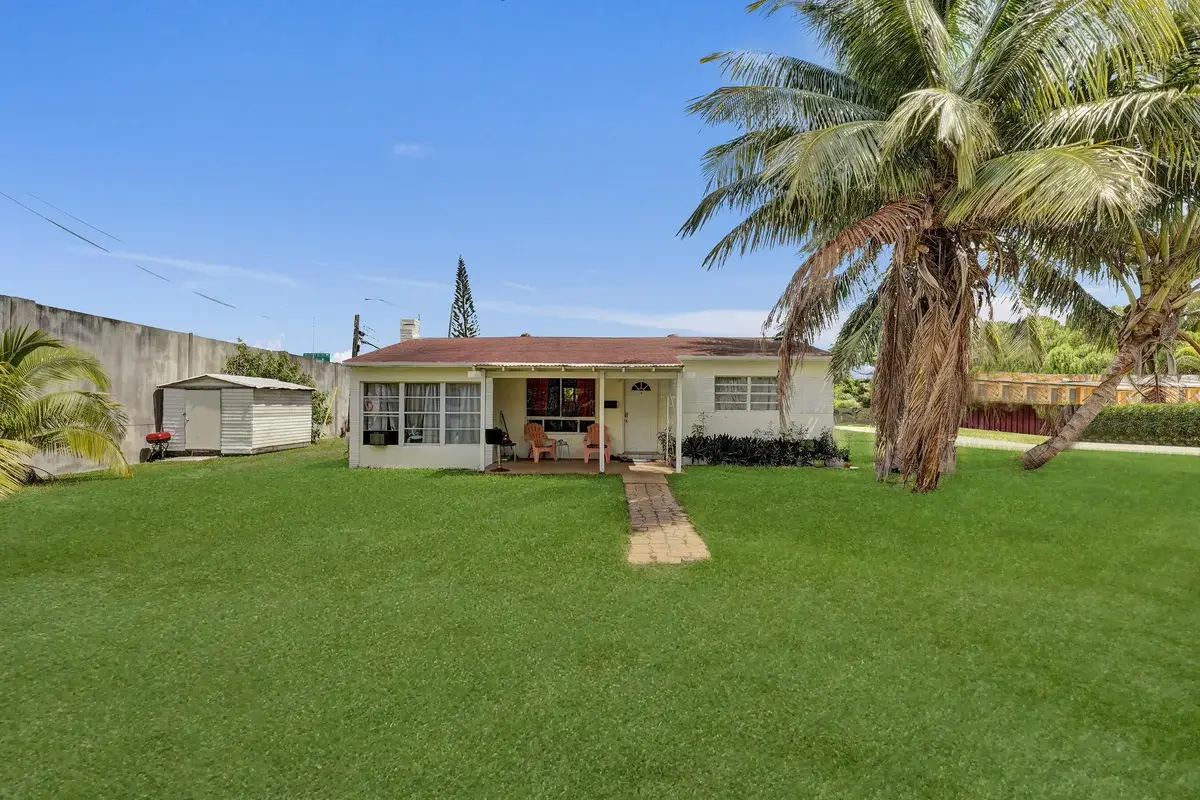 2901 Fletcher St, Hollywood: photo 1 of 12