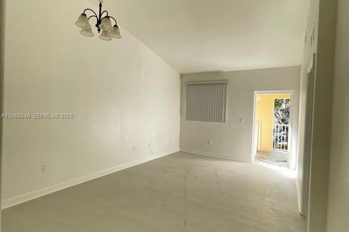 2903 SE 17th Ave #206, Homestead: photo 1 of 26