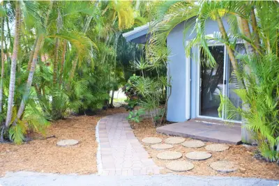 4411 E Tradewinds Ave #A-B, Lauderdale-by-the-Sea: photo 1 of 18