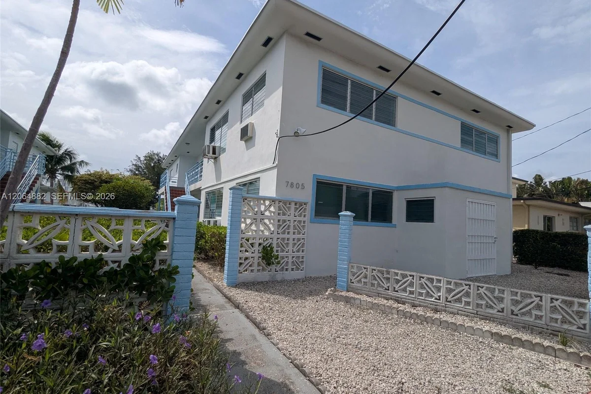 7805 Crespi Blvd #4, Miami Beach: photo 1 of 17