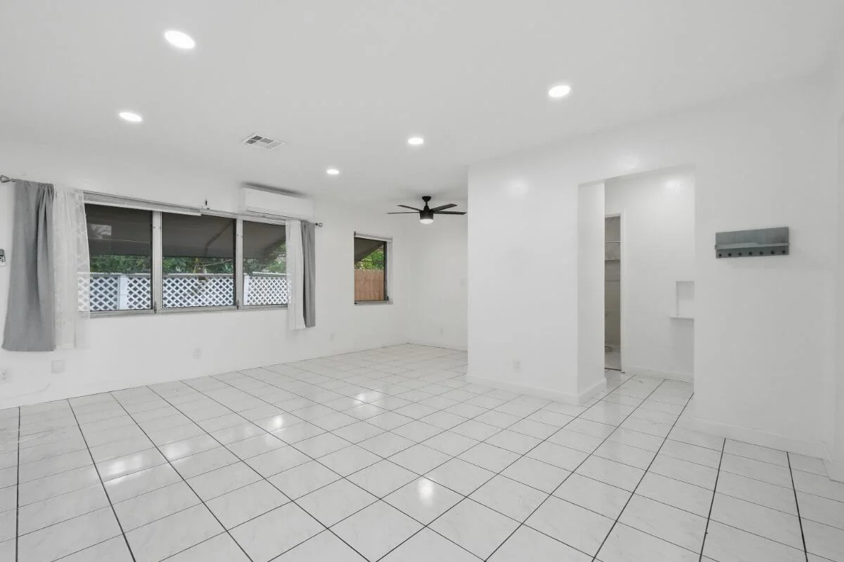 1201 N Victoria Park Rd #1203, Fort Lauderdale: photo 1 of 16