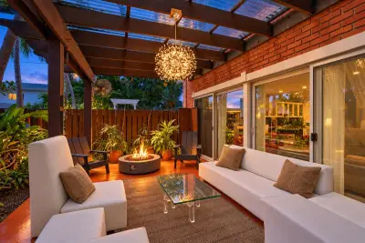 7 Middlesex Dr, Wilton Manors: photo 1 of 56