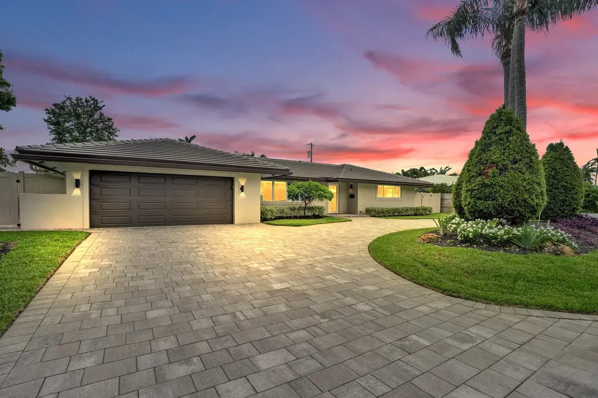 3608 NE 24th Ave, Fort Lauderdale: photo 1 of 77