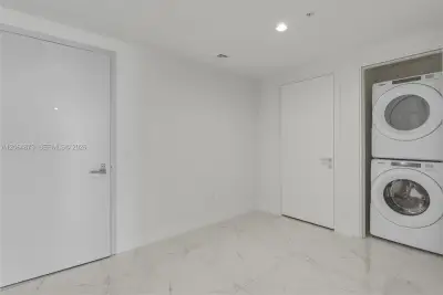 1170 E Hallandale Beach #904, Hallandale Beach: photo 1 of 25