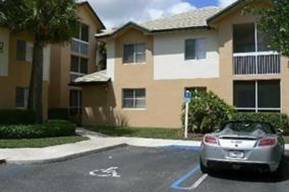 9933 Westview Dr #423, Coral Springs: photo 1 of 7