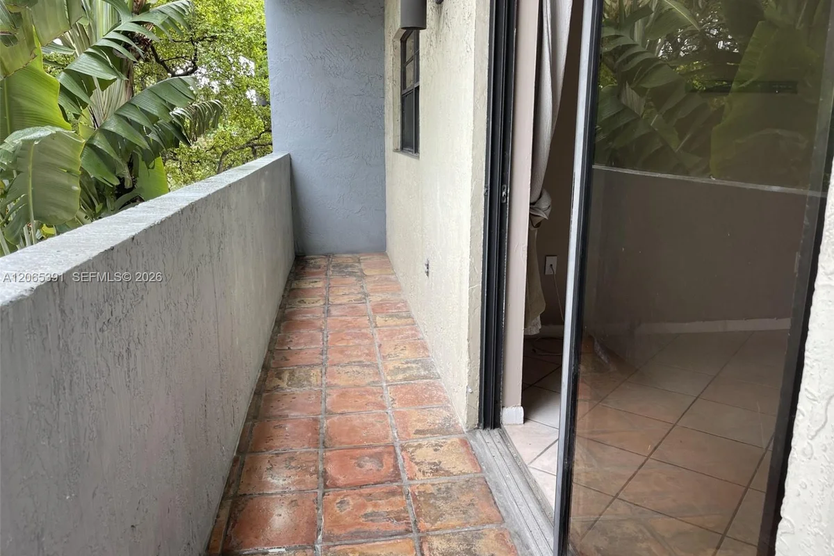 1250 Lincoln Rd #306, Miami Beach: photo 1 of 12