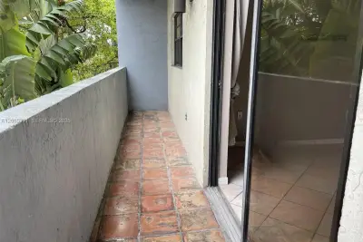 1250 Lincoln Rd #306, Miami Beach: photo 1 of 12
