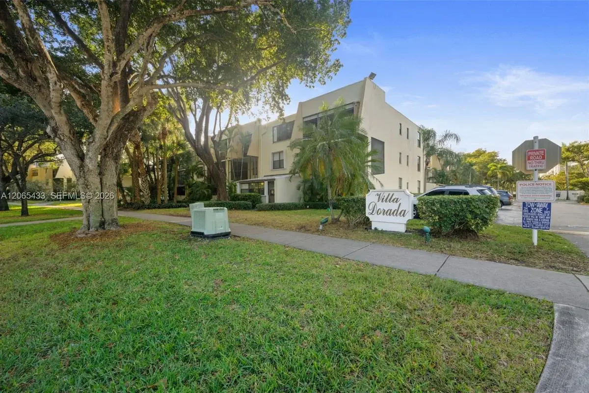 20401 NE 30th Ave #320-8, Aventura: photo 1 of 24