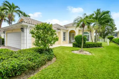 1351 Saint Lawerence Dr, Palm Beach Gardens: photo 1 of 36