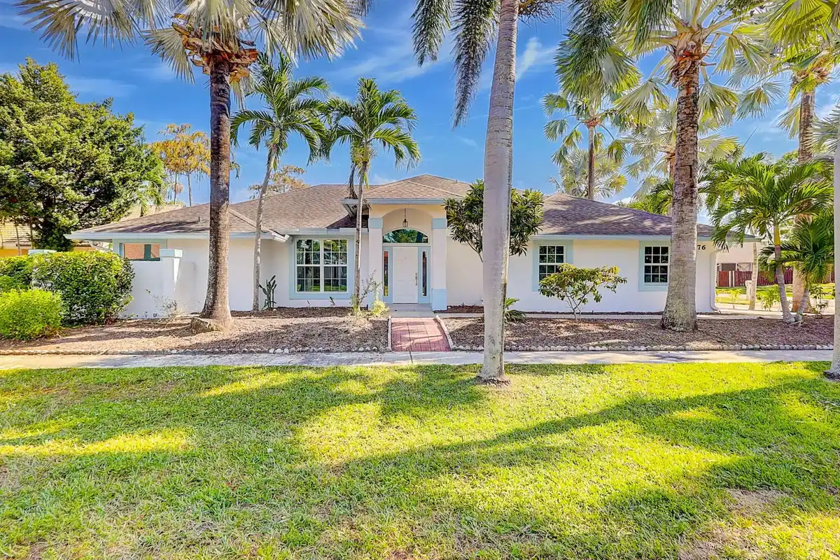 1176 Staghorn St, Wellington: photo 1 of 27