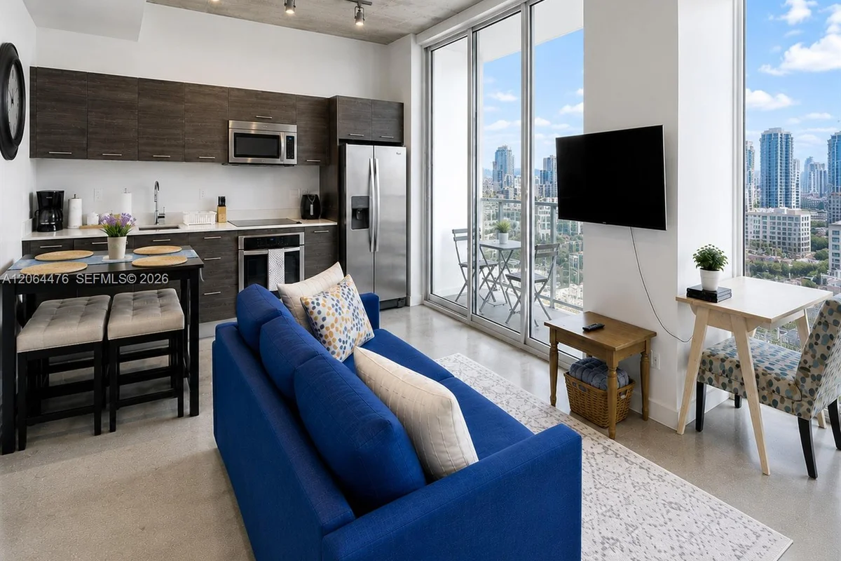 151 SE 1 St #2406, Miami: photo 1 of 6