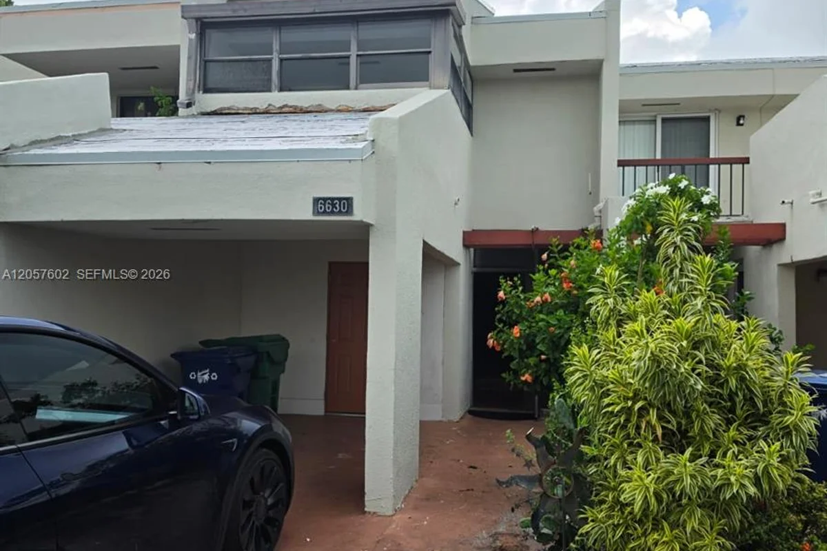 6630 Racquet Club Dr #163, Lauderhill: photo 1 of 16