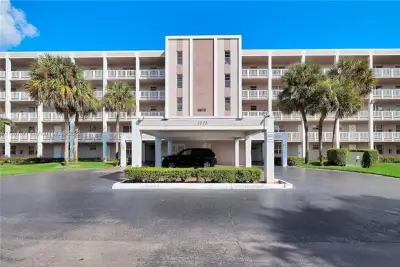 1075 Riverside Dr #303, Coral Springs: photo 1 of 23