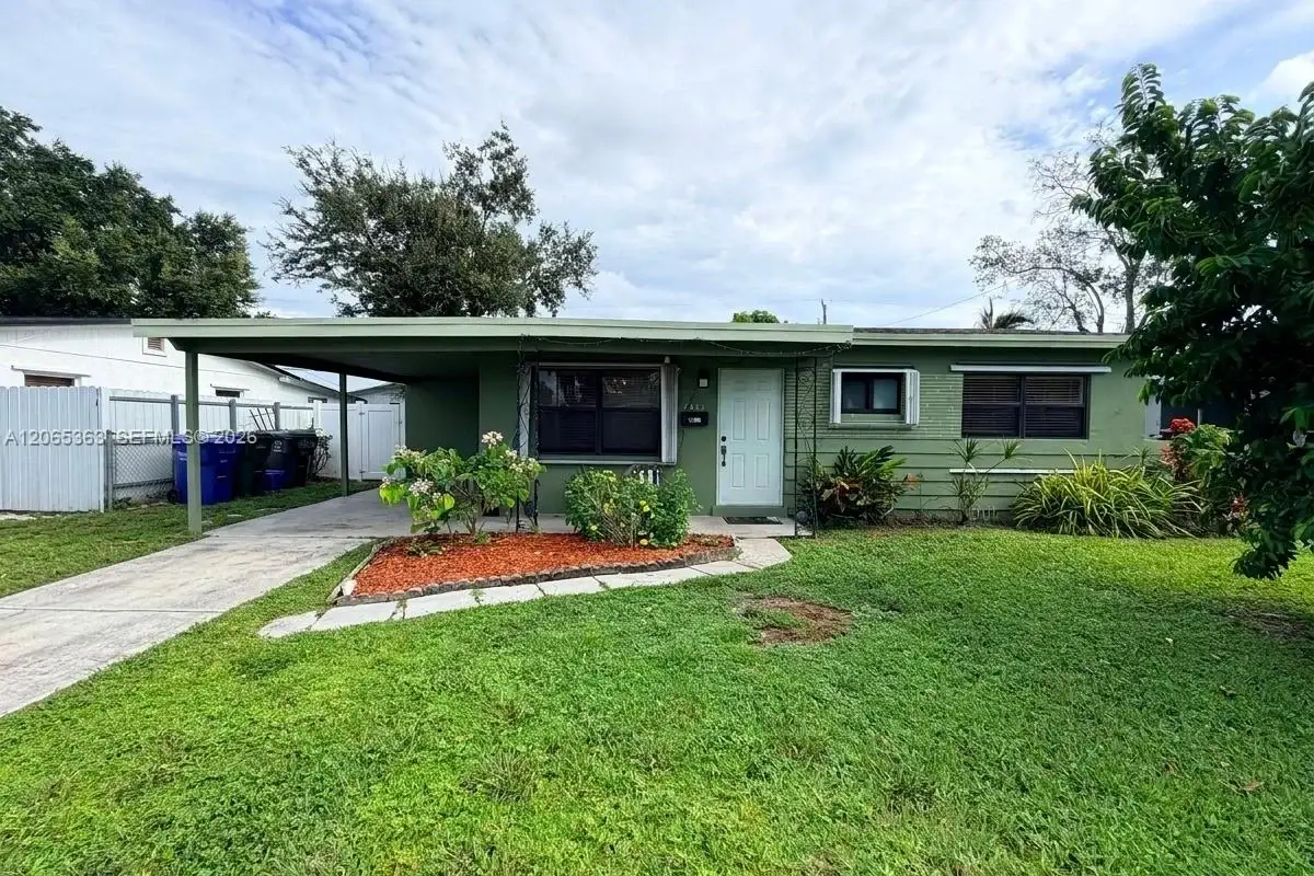 6831 Farragut St, Hollywood: photo 1 of 17
