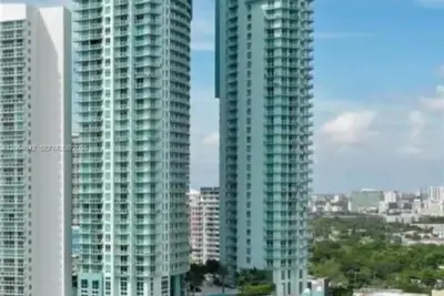 1900 N Bayshore Dr #512, Miami: photo 1 of 11