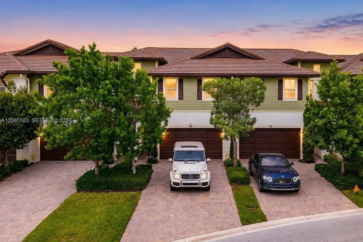 22936 Clear Echo Dr #35, Boca Raton: photo 1 of 52