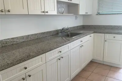 10178 Collins Ave #109, Bal Harbour: photo 1 of 18