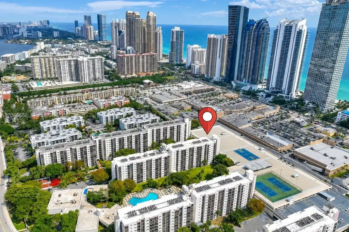 17011 N Bay Rd #801, Sunny Isles Beach: photo 1 of 34