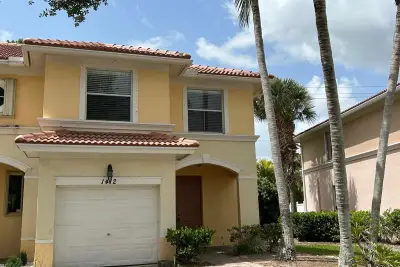 1412 Seminole Palms Dr, Lake Worth: photo 1 of 24