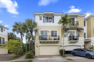616 NW 38th Cir, Boca Raton: photo 1 of 56