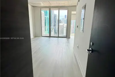 151 SE 1 St #2207, Miami: photo 1 of 22