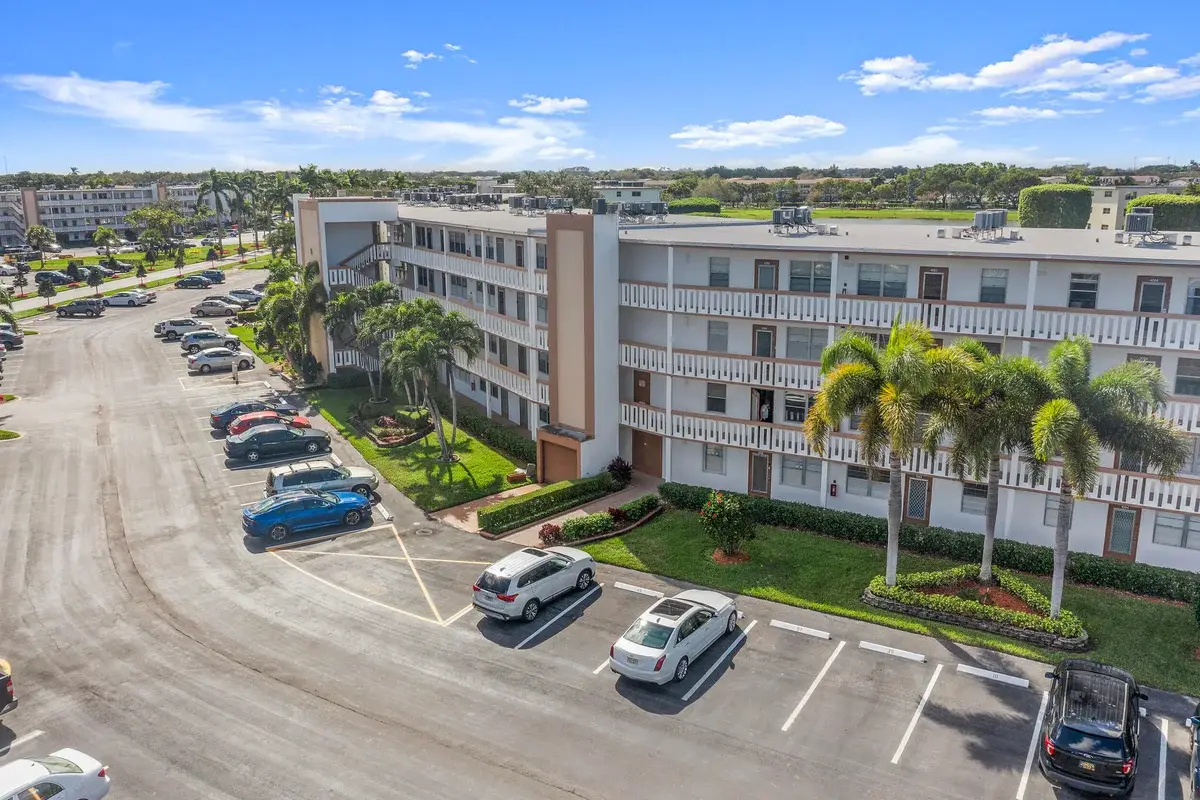 4064 Cornwall D, Boca Raton: photo 1 of 30