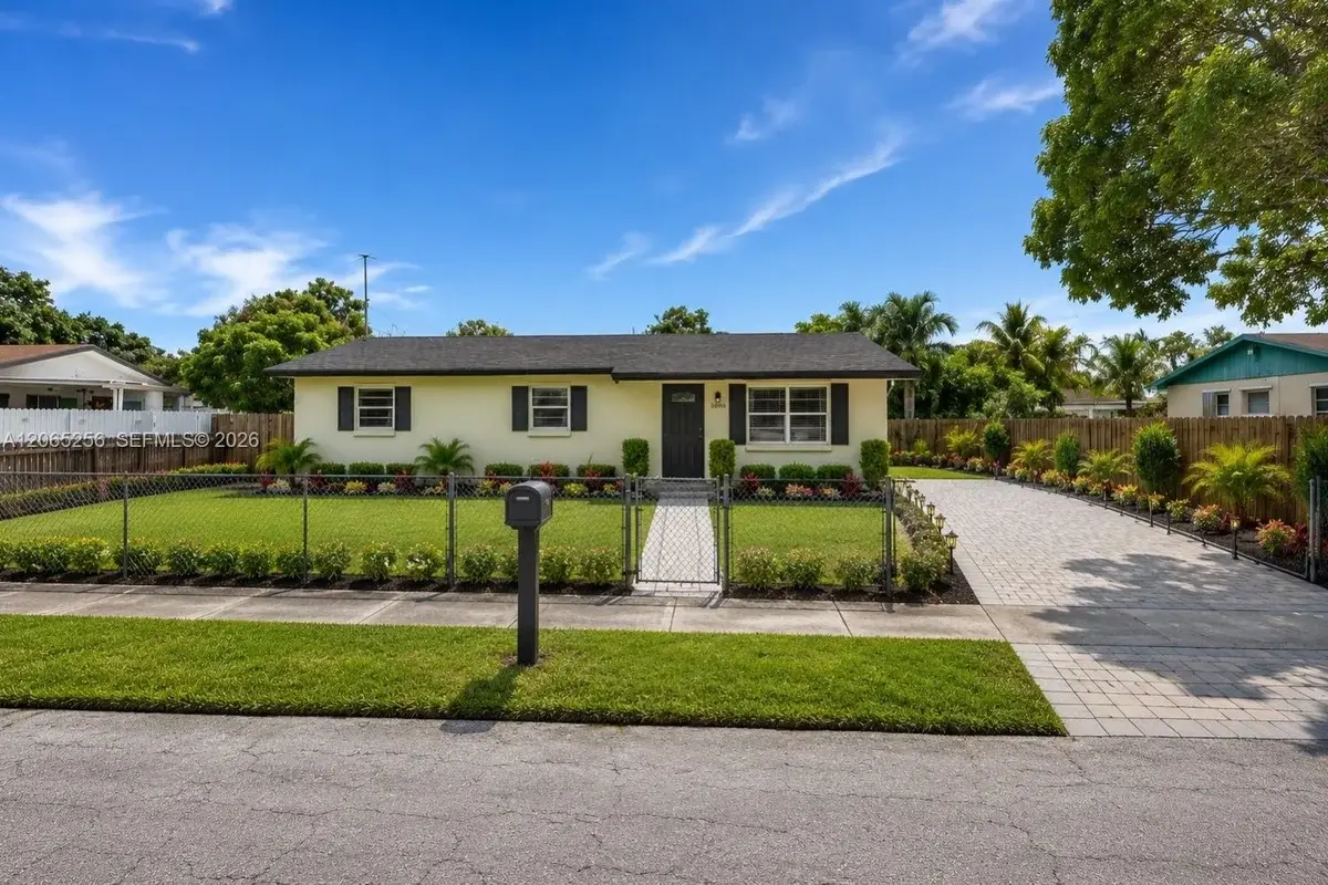 30010 SW 153rd Ave, Homestead: photo 1 of 33